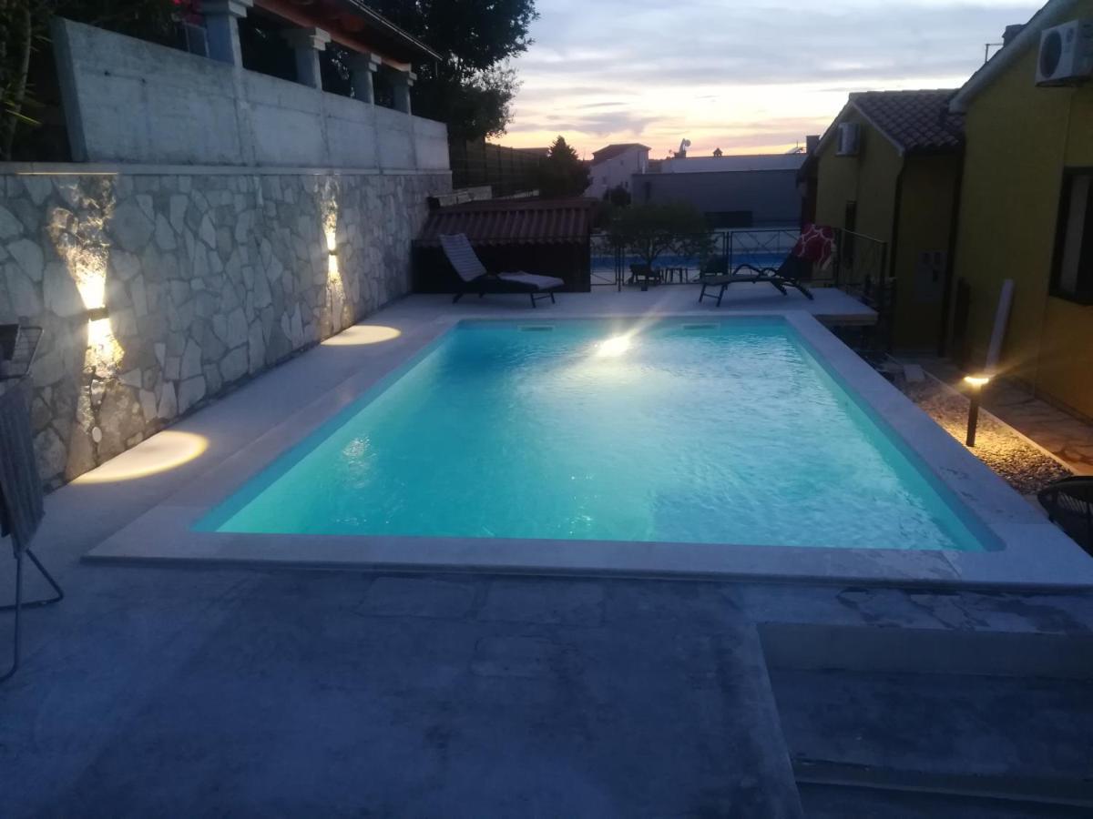 Kamenjak Volme, Cousy House With Pool Banjole Extérieur photo